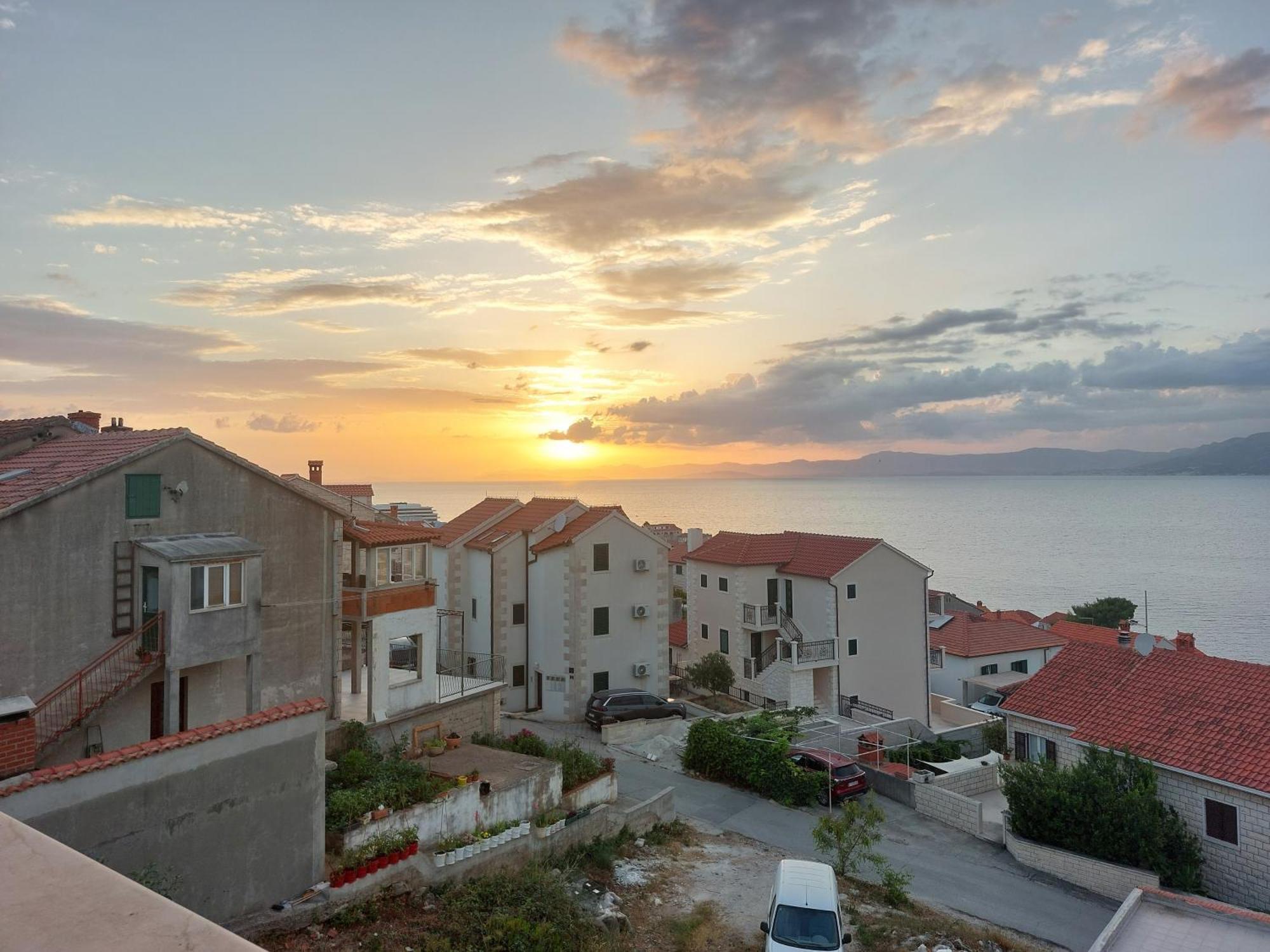 Apartments With A Parking Space Postira, Brac - 2911 Экстерьер фото